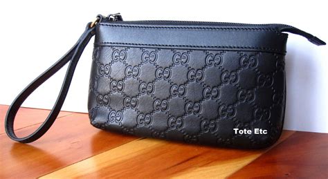 gucci black wristlet